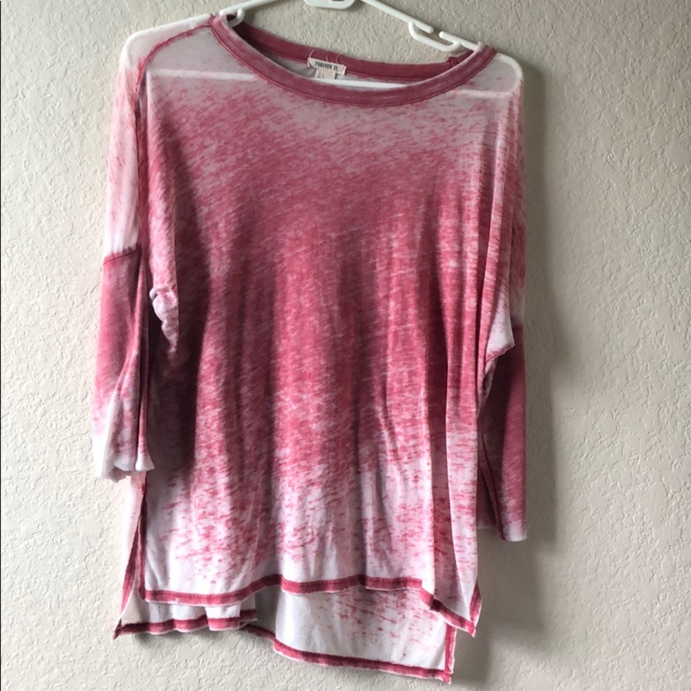 Red 3/4 sleeve top